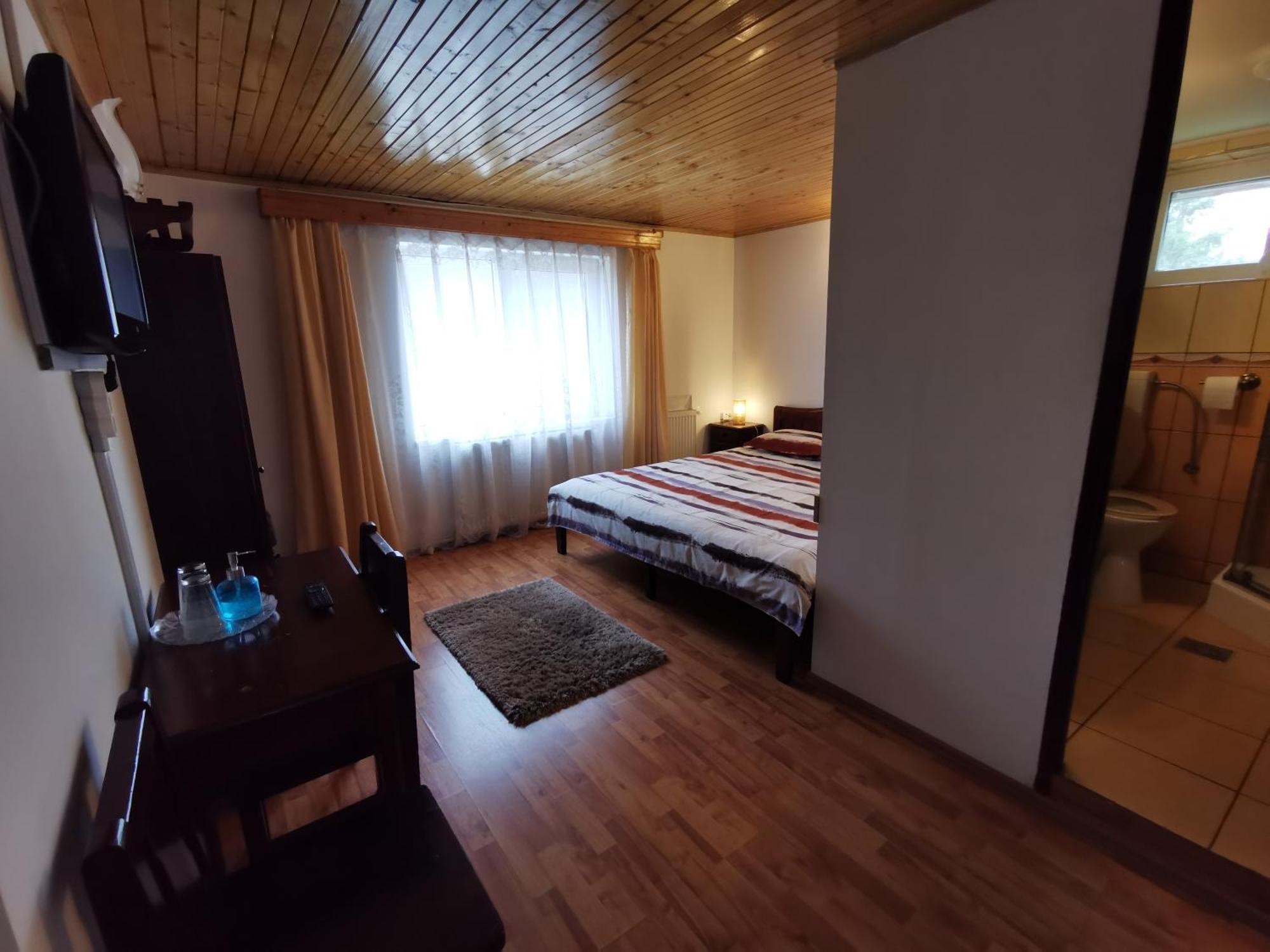 Nona Highland Home Moieciu de Jos Bagian luar foto