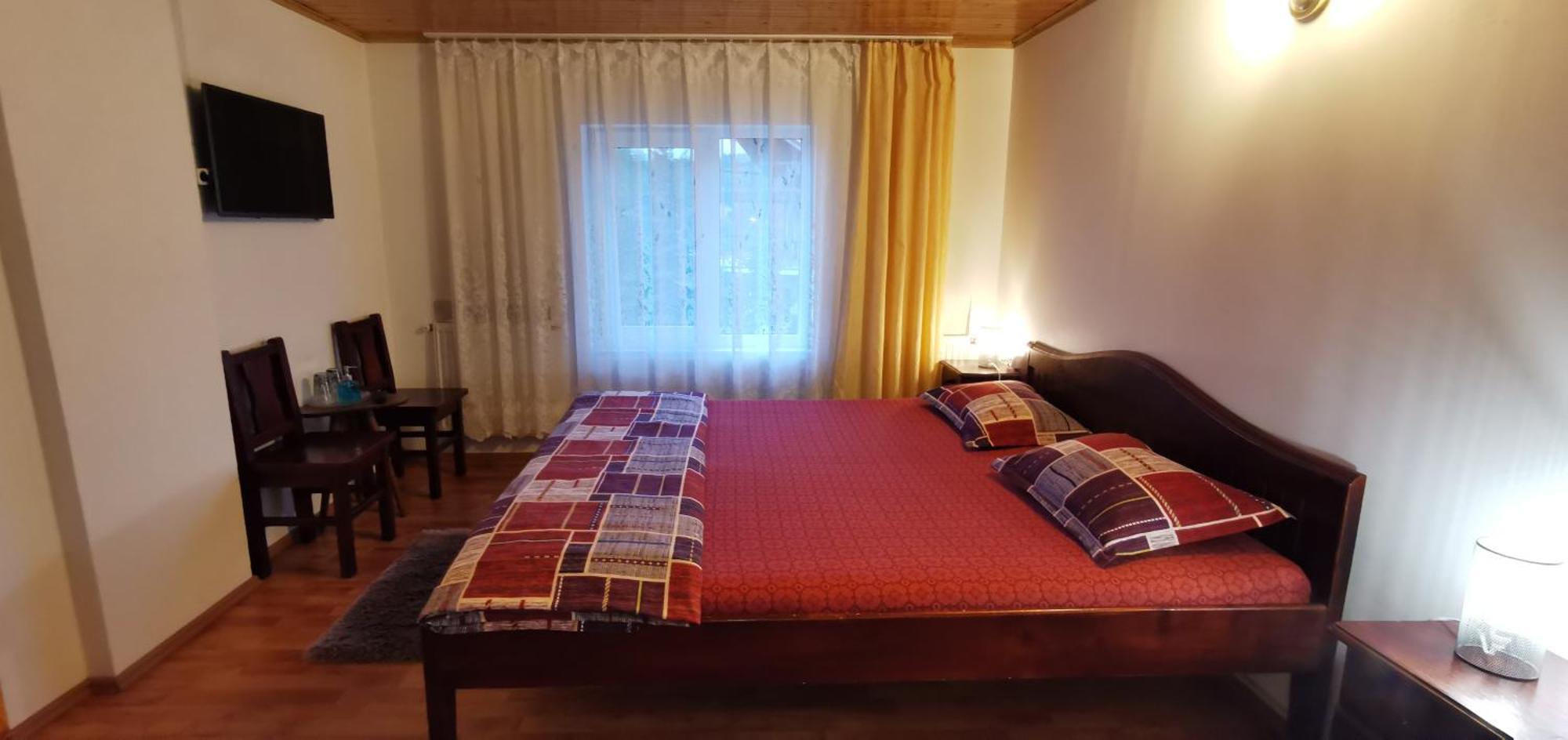 Nona Highland Home Moieciu de Jos Bagian luar foto